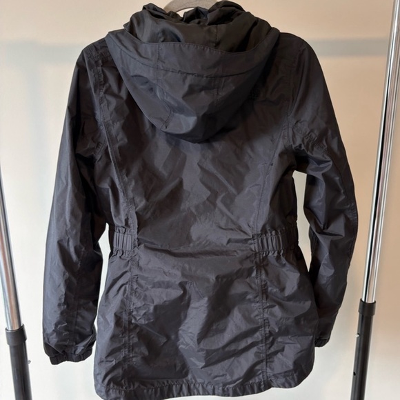 Women's Black north face Jacket - Picture 2 of 4